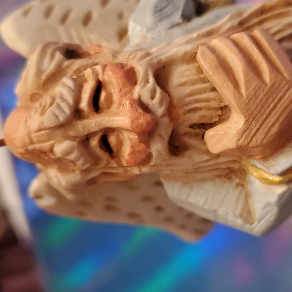 The oldest angel with a slipped halo - Picture 2 of 4